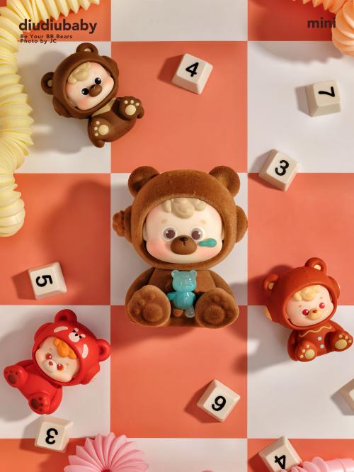 DIUDIUBABY - BB Bear - Utställning av 18 Mini Figurer 5cm - Mystery Box Art Toys