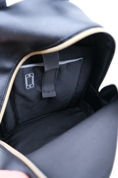 STRANGER THINGS - Demogorgon - Ryggsäck '28x22x11cm' Red Robin