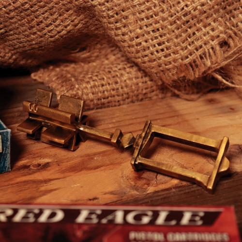 RESIDENT EVIL 4 - Wayshrine - Nyckelreplika Limited Edition - 12cm Fanattik