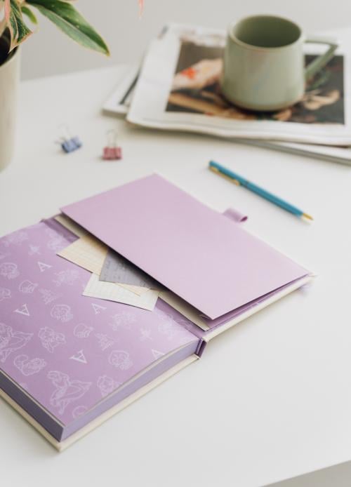 ALICE IN WONDERLAND - Premium Anteckningsblock + Pen - Size A5 Grupo Erik