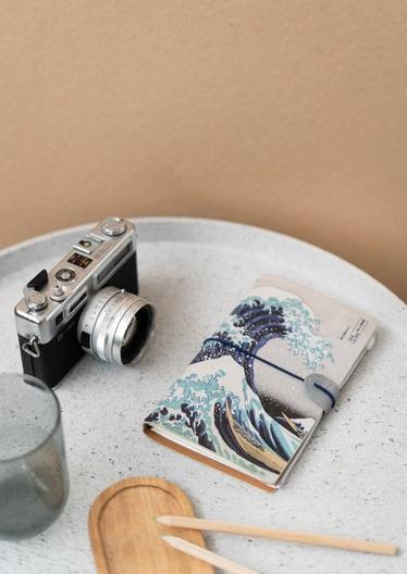 HOKUSAI - Den Stora Våg - Resande Anteckningsblock - Storlek A5 Grupo Erik