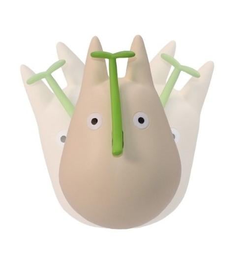 MY NEIGHBOR TOTORO - Vit Totoro med blad - Figur Culbuto 4.9 cm Benelic