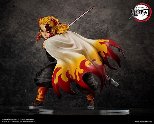 DEMON SLAYER - Kyojuro Rengoku - Statue 42cm Runns