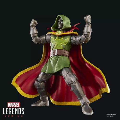 MARVEL - Emperor Doom - Figur Legends Series 15cm Hasbro