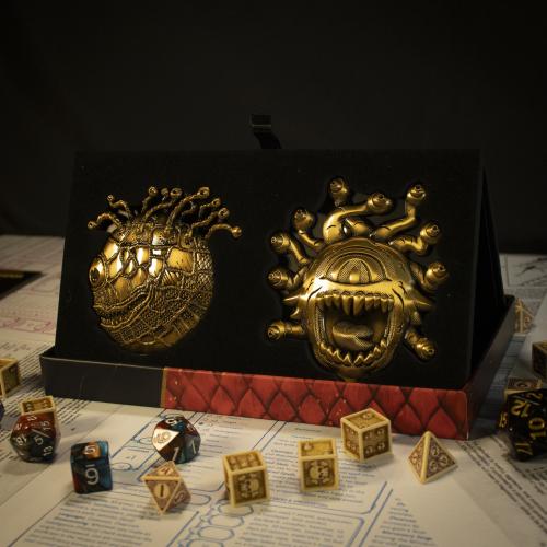 DUNGEONS & DRAGONS - 50th - Twin Limited Edition Medaillon Set Fanattik