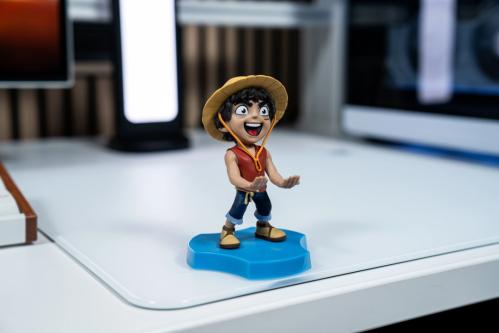 ONE PIECE NETFLIX - Luffy - 'Holdem' Controller & Phone Support - 11cm Exquisite Gaming