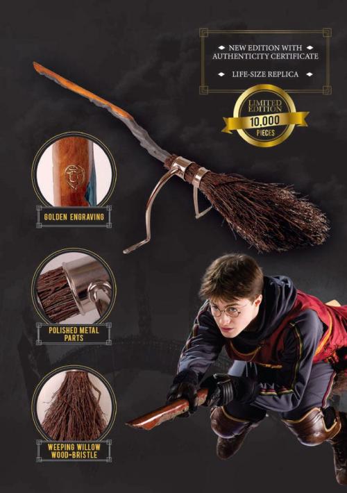HARRY POTTER - Firebolt 2022 Edition - Limited Edition Replica Cinereplicas