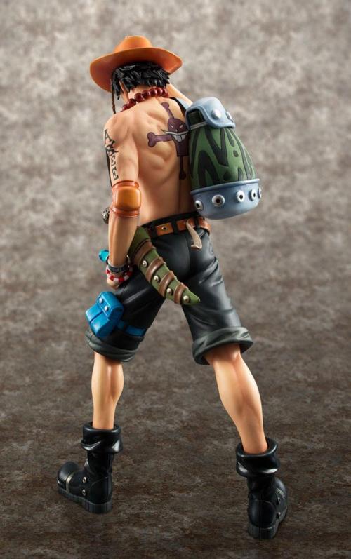 ONE PIECE - Portgas D.Ace 10th Limited Vers. - Statue Exc. Mod. 23cm Megahouse