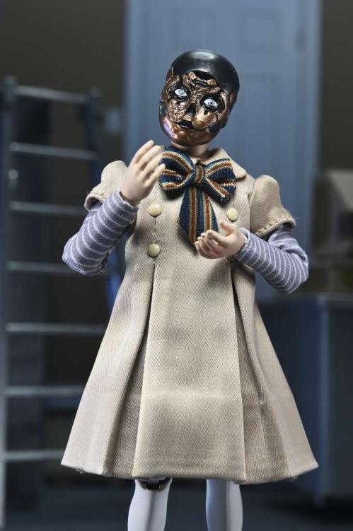 M3GAN - M3GAN - Figur Klädd 20cm Neca