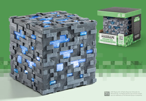MINECRAFT - Luminös Diamantmalm - Samlarreplika 10cm Noble Collection