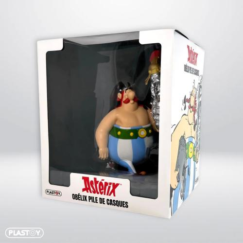 ASTERIX & OBELIX - Obelix hög av hjälmar - figur 22 cm Plastoy