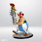 ASTERIX & OBELIX - Obelix hög av hjälmar - figur 22 cm Plastoy