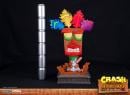CRASH BANDICOOT - Livsstorlek Aku Aku Mask - 65cm First4Figures