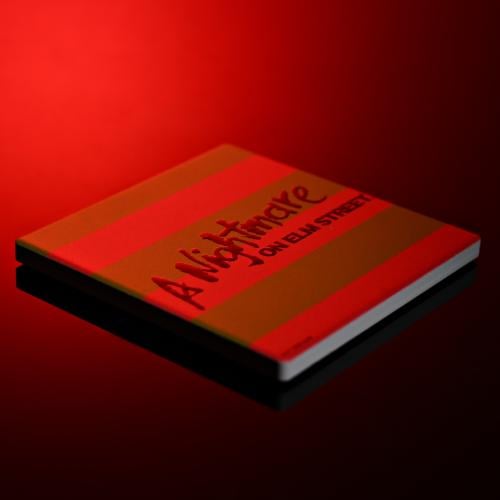 A NIGHTMARE ON ELM STREET - Freddy Stripes - Keramisk Fyrkantig Underlägg Widdop